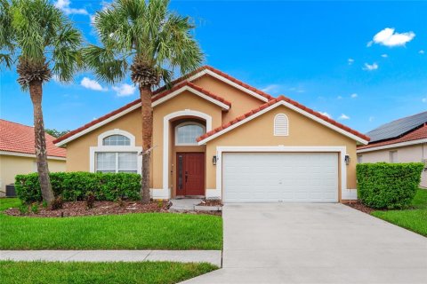 Villa ou maison à Davenport, Floride 4 chambres, 180.23 m2 № 2408656