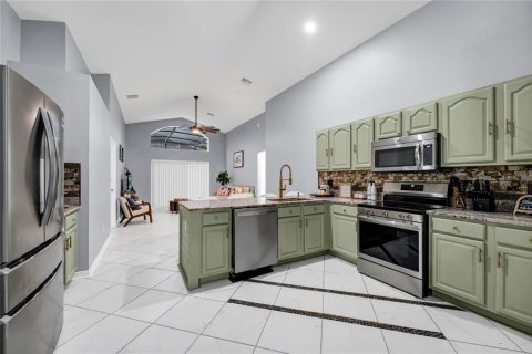 Villa ou maison à louer à Davenport, Floride: 4 chambres, 180.23 m2 № 2408656 - photo 5