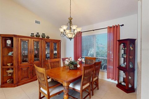 House in Punta Gorda, Florida 3 bedrooms, 177.81 sq.m. № 1759786 - photo 24
