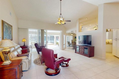 House in Punta Gorda, Florida 3 bedrooms, 177.81 sq.m. № 1759786 - photo 13