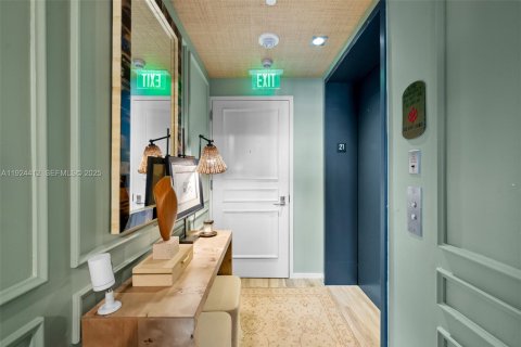 Condominio en alquiler en Miami, Florida, 2 dormitorios, 116.41 m2 № 1991924 - foto 27