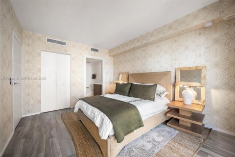 Condominio en alquiler en Miami, Florida, 2 dormitorios, 116.41 m2 № 1991924 - foto 20