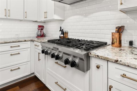 Casa en venta en Celebration, Florida, 3 dormitorios, 192.96 m2 № 1918311 - foto 12