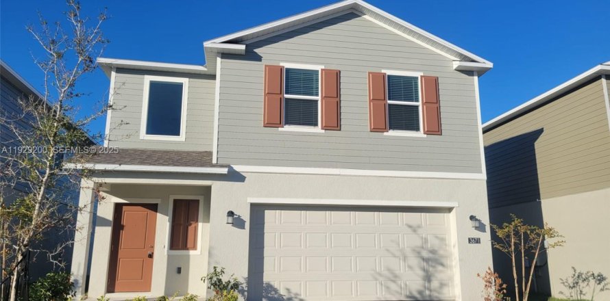 House in Lake Wales, Florida 4 bedrooms № 1987563