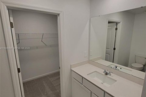 House in Lake Wales, Florida 4 bedrooms № 1987563 - photo 7