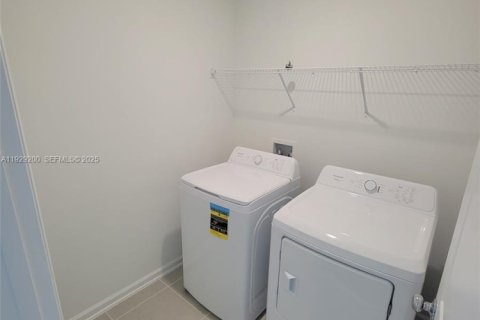 House in Lake Wales, Florida 4 bedrooms № 1987563 - photo 17