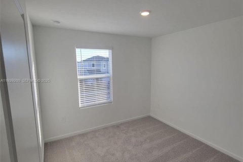 House in Lake Wales, Florida 4 bedrooms № 1987563 - photo 6