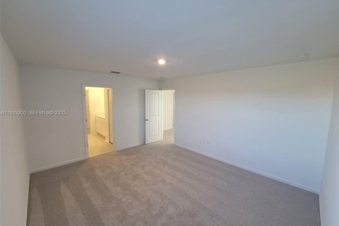 House in Lake Wales, Florida 4 bedrooms № 1987563 - photo 5