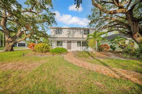 Casa en venta en Tampa, Florida, 3 dormitorios, 180.69 m2 № 1886384 - foto 1