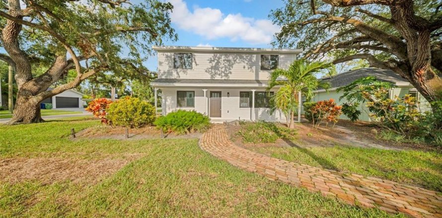 Casa en Tampa, Florida 3 dormitorios, 180.69 m2 № 1886384