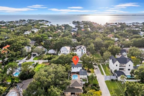 Casa en venta en Tampa, Florida, 3 dormitorios, 180.69 m2 № 1886384 - foto 8