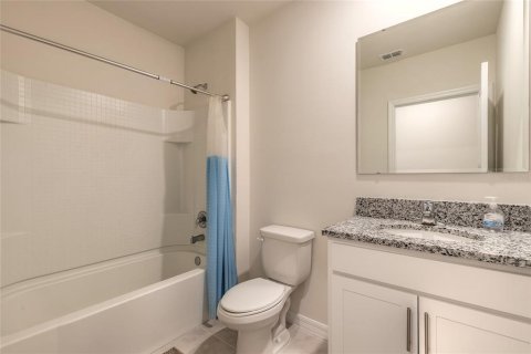 House in New Smyrna Beach, Florida 3 bedrooms, 150.13 sq.m. № 1852962 - photo 18
