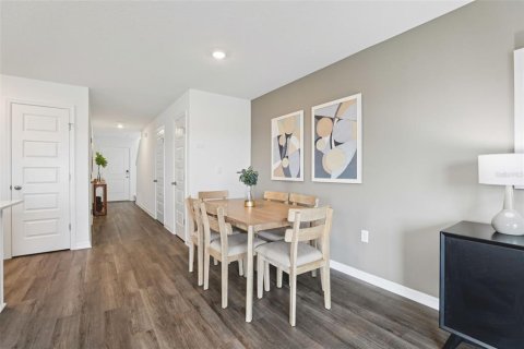 Adosado en venta en Haines City, Florida, 3 dormitorios, 135.92 m2 № 2216785 - foto 3