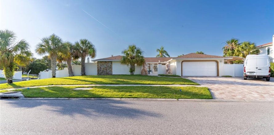 Villa ou maison à Clearwater, Floride 3 chambres, 259.57 m2 № 2396921