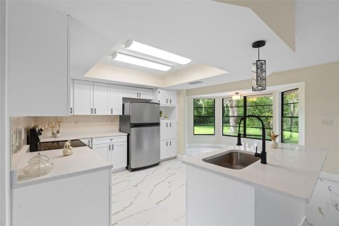 House in Spring Hill, Florida 4 bedrooms, 187.29 sq.m. № 1914597 - photo 28
