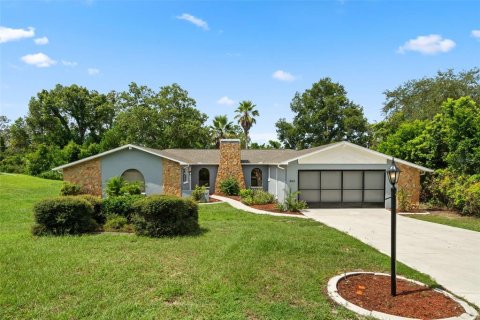 House in Spring Hill, Florida 4 bedrooms, 187.29 sq.m. № 1914597 - photo 3