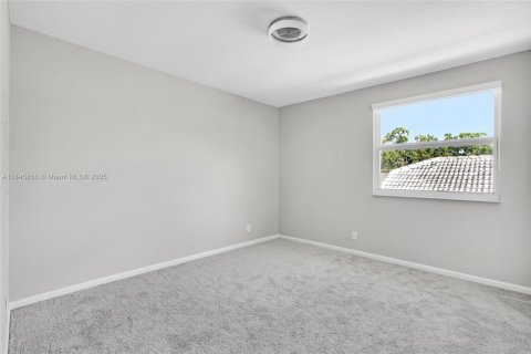 House in Coconut Creek, Florida 3 bedrooms, 163.14 sq.m. № 1954972 - photo 11