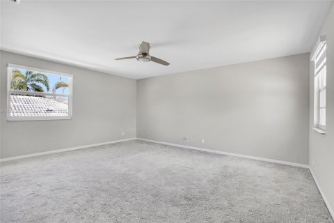 House in Coconut Creek, Florida 3 bedrooms, 163.14 sq.m. № 1954972 - photo 16