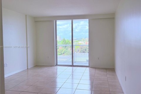 Appartement à louer à Miami, Floride: 2 chambres, 82.96 m2 № 2086263 - photo 19