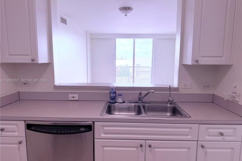 Appartement à louer à Miami, Floride: 2 chambres, 82.96 m2 № 2086263 - photo 27