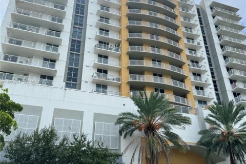 Appartement à Miami, Floride 2 chambres, 82.96 m2 № 2086263