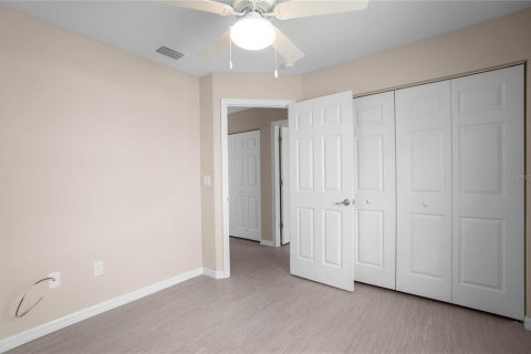 House in Floral City, Florida 3 bedrooms, 121.79 sq.m. № 2097787 - photo 20