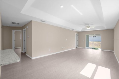 House in Floral City, Florida 3 bedrooms, 121.79 sq.m. № 2097787 - photo 10