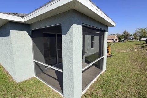 House in Floral City, Florida 3 bedrooms, 121.79 sq.m. № 2097787 - photo 27
