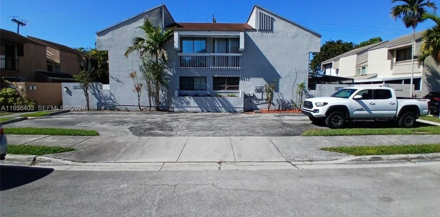 Adosado en Palmetto Bay, Florida 2 dormitorios, 94.57 m2 № 2017487