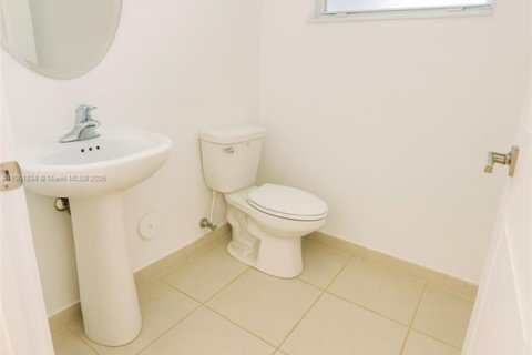 Adosado en alquiler en Homestead, Florida, 3 dormitorios, 137.77 m2 № 1953820 - foto 3