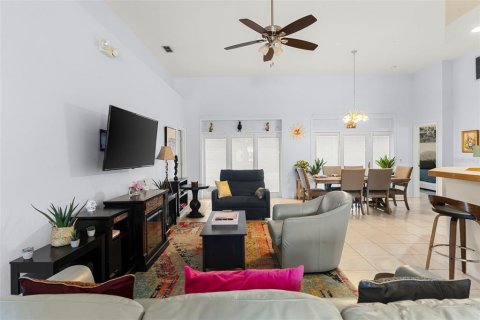 Casa en venta en Davenport, Florida, 4 dormitorios, 174.28 m2 № 1659378 - foto 5