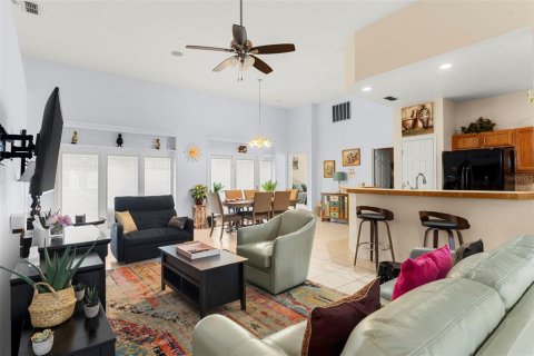 Casa en venta en Davenport, Florida, 4 dormitorios, 174.28 m2 № 1659378 - foto 8