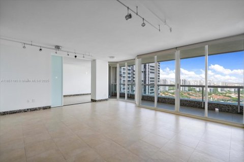 Condominio en alquiler en Aventura, Florida, 2 dormitorios, 140.28 m2 № 1888991 - foto 19
