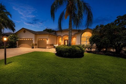 Villa ou maison à vendre à Palm Harbor, Floride: 4 chambres, 292.08 m2 № 2266671 - photo 2