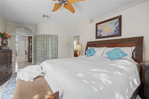 Villa ou maison à vendre à Palm Harbor, Floride: 4 chambres, 292.08 m2 № 2266671 - photo 24