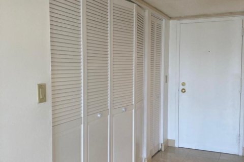 Copropriété à louer à Fort Lauderdale, Floride: 2 chambres, 103.12 m2 № 2190272 - photo 9