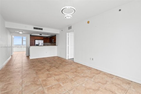 Copropriété à louer à Sunrise, Floride: 2 chambres, 118.08 m2 № 2173235 - photo 9