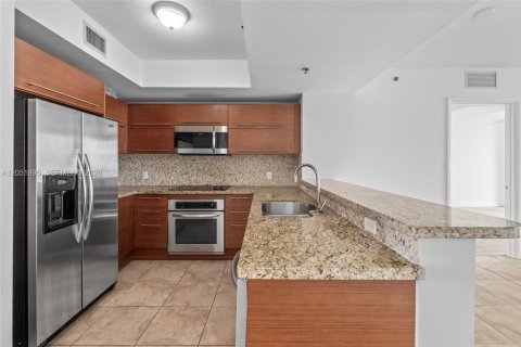 Copropriété à louer à Sunrise, Floride: 2 chambres, 118.08 m2 № 2173235 - photo 11