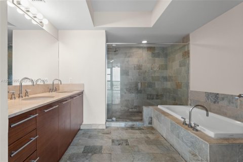 Copropriété à louer à Sunrise, Floride: 2 chambres, 118.08 m2 № 2173235 - photo 21