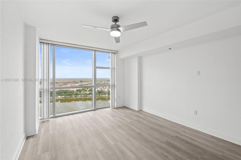 Copropriété à louer à Sunrise, Floride: 2 chambres, 118.08 m2 № 2173235 - photo 16