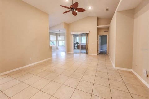 House in Palm Coast, Florida 3 bedrooms, 164.25 sq.m. № 2232195 - photo 10