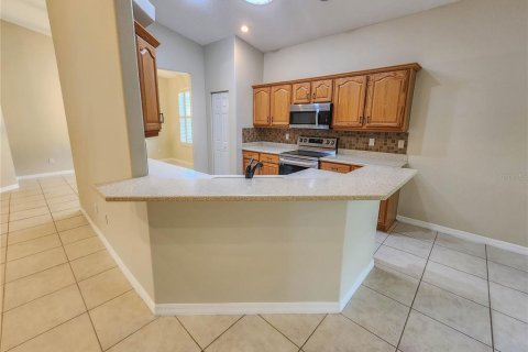 House in Palm Coast, Florida 3 bedrooms, 164.25 sq.m. № 2232195 - photo 12