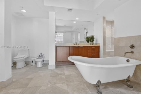 Condo in Aventura, Florida, 4 bedrooms  № 1986297 - photo 18