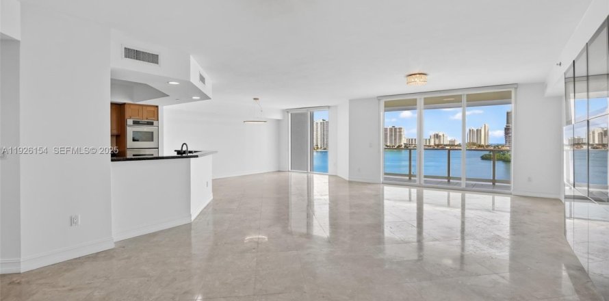 Condo in Aventura, Florida, 4 bedrooms  № 1986297
