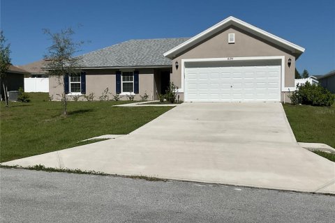 Villa ou maison à Citrus Springs, Floride 4 chambres, 164.62 m2 № 2103166