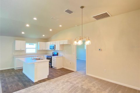 Casa en alquiler en Citrus Springs, Florida, 4 dormitorios, 164.62 m2 № 2103166 - foto 3