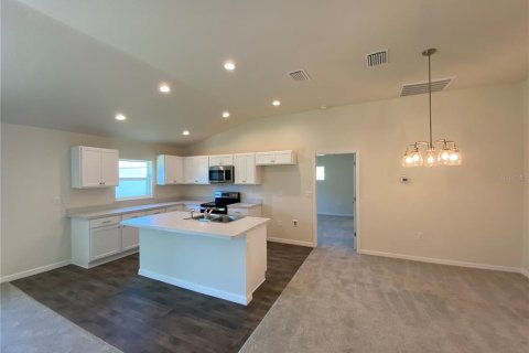 Casa en alquiler en Citrus Springs, Florida, 4 dormitorios, 164.62 m2 № 2103166 - foto 7