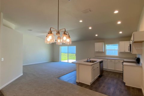 Casa en alquiler en Citrus Springs, Florida, 4 dormitorios, 164.62 m2 № 2103166 - foto 4