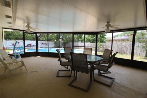 House in Winter Park, Florida 4 bedrooms, 155.89 sq.m. № 1613844 - photo 5