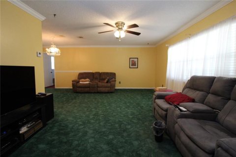 House in Winter Park, Florida 4 bedrooms, 155.89 sq.m. № 1613844 - photo 16